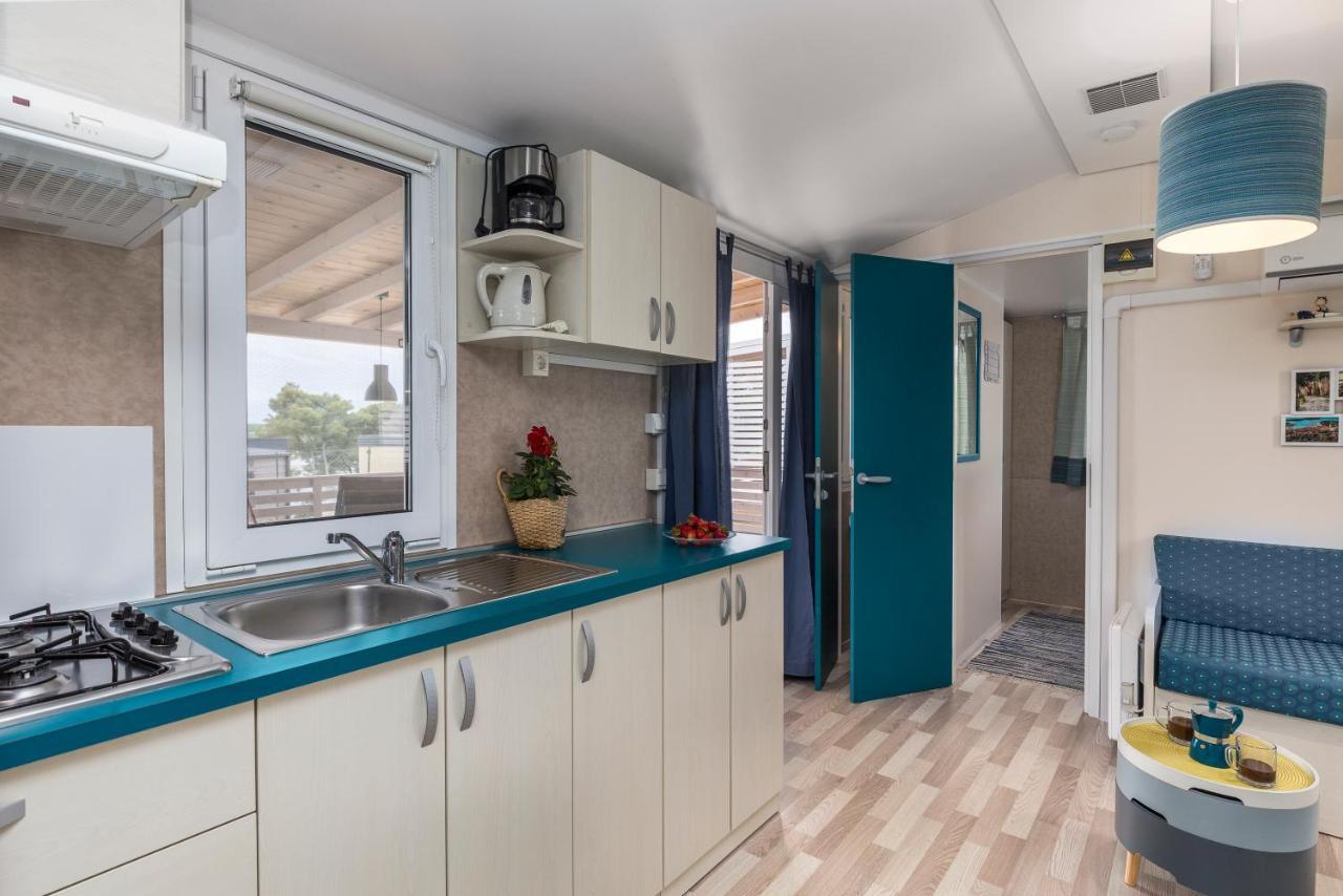West Coast Mobilhome With Xxl Terrace Tar-Vabriga Exterior foto