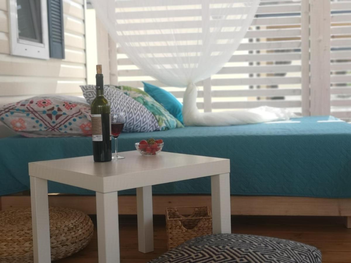West Coast Mobilhome With Xxl Terrace Tar-Vabriga Exterior foto